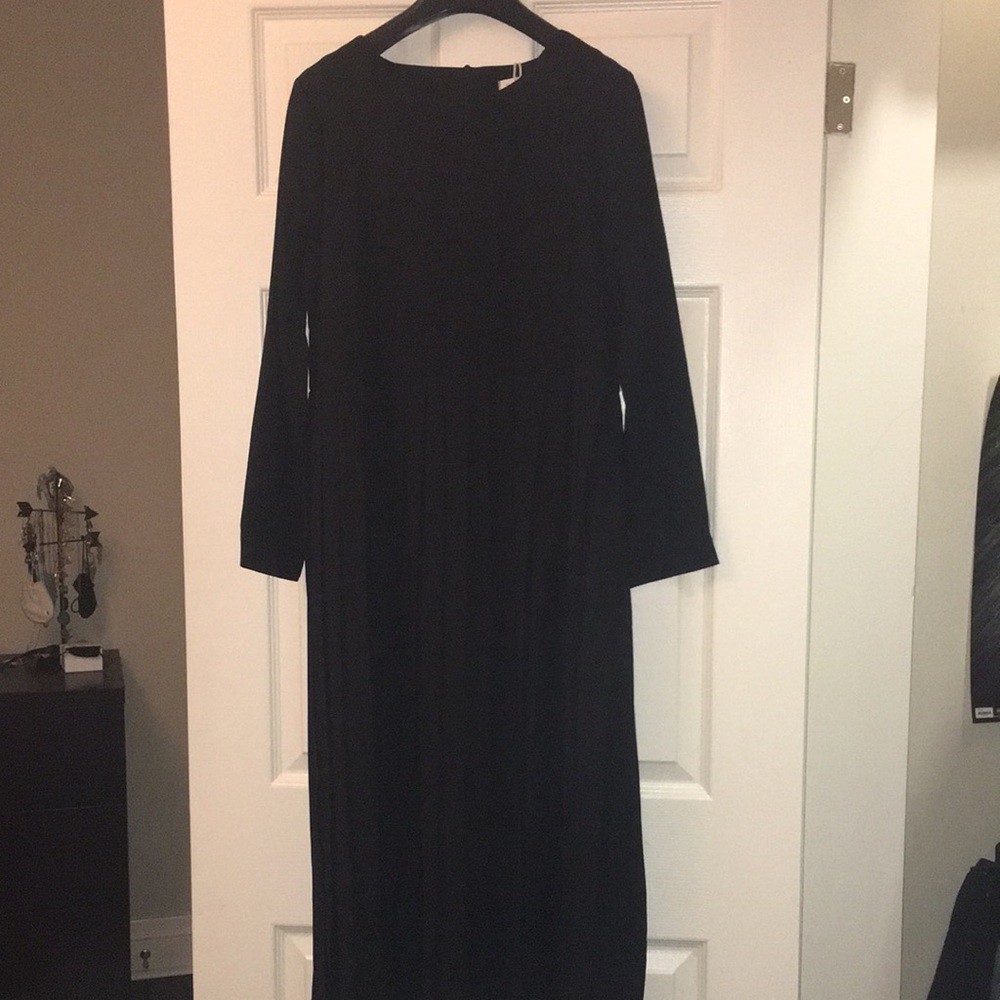 Black pleated midi dress